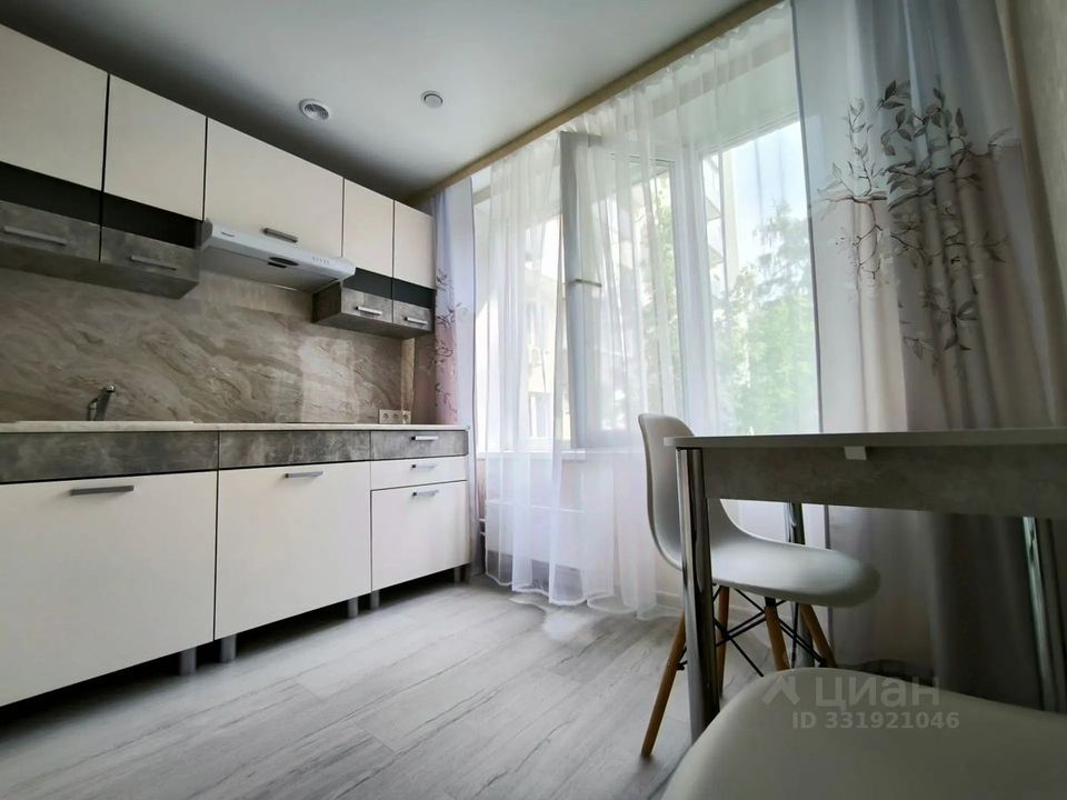 m. Polyanka: Apartment, 2-rooms