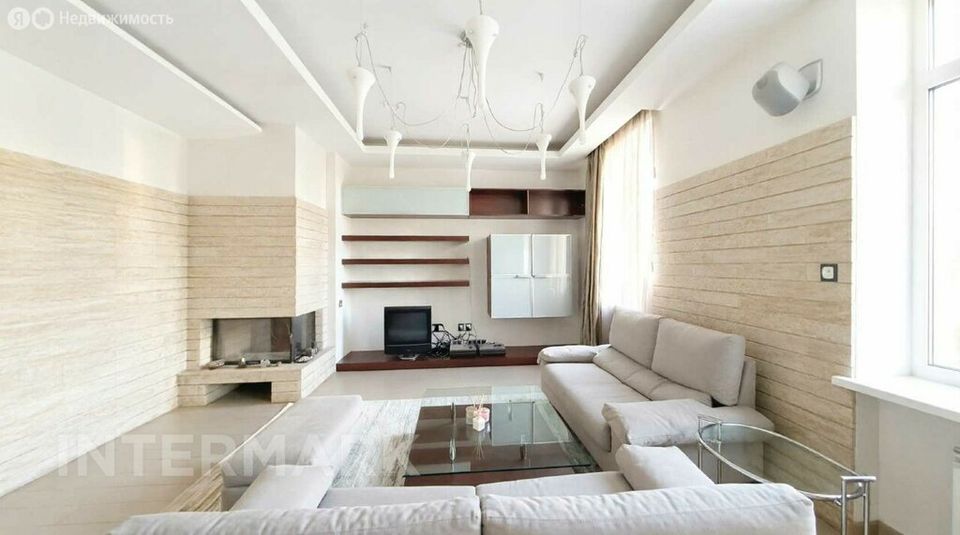 m. Barrikadnaya: Apartment, 4-rooms