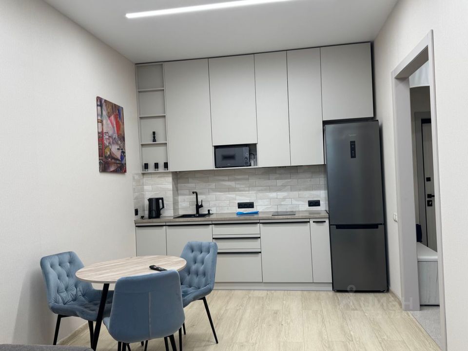 m. ZIL: Apartment, studio