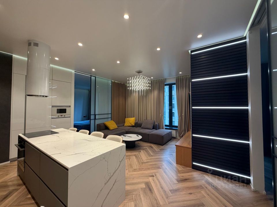m. Molodezhnaya: Apartment, 3-rooms