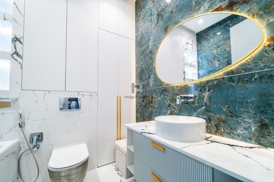 m. ZIL: Apartment, 2-rooms