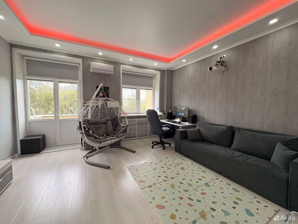 m. Dubrovka: Apartment, 2-rooms
