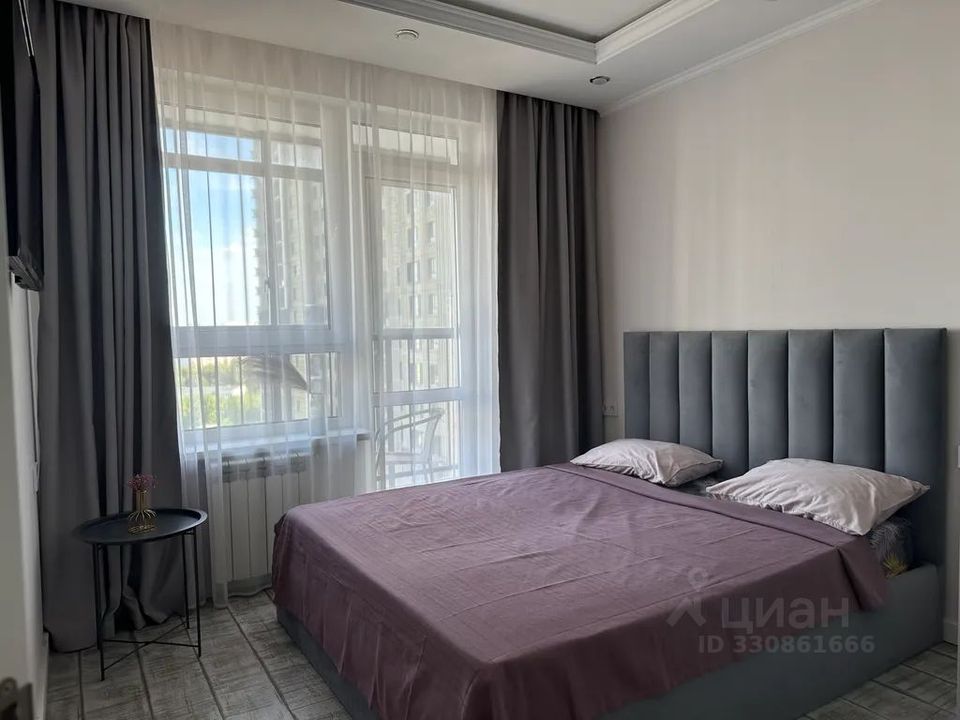 m. Lukhmanovskaya: Apartment, 1-rooms